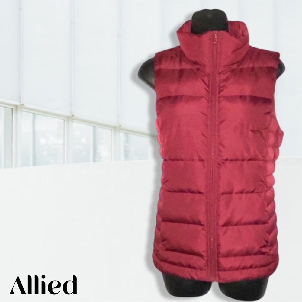 Woman's Puffer Vest,Burgundy Zip Up Puff Vest